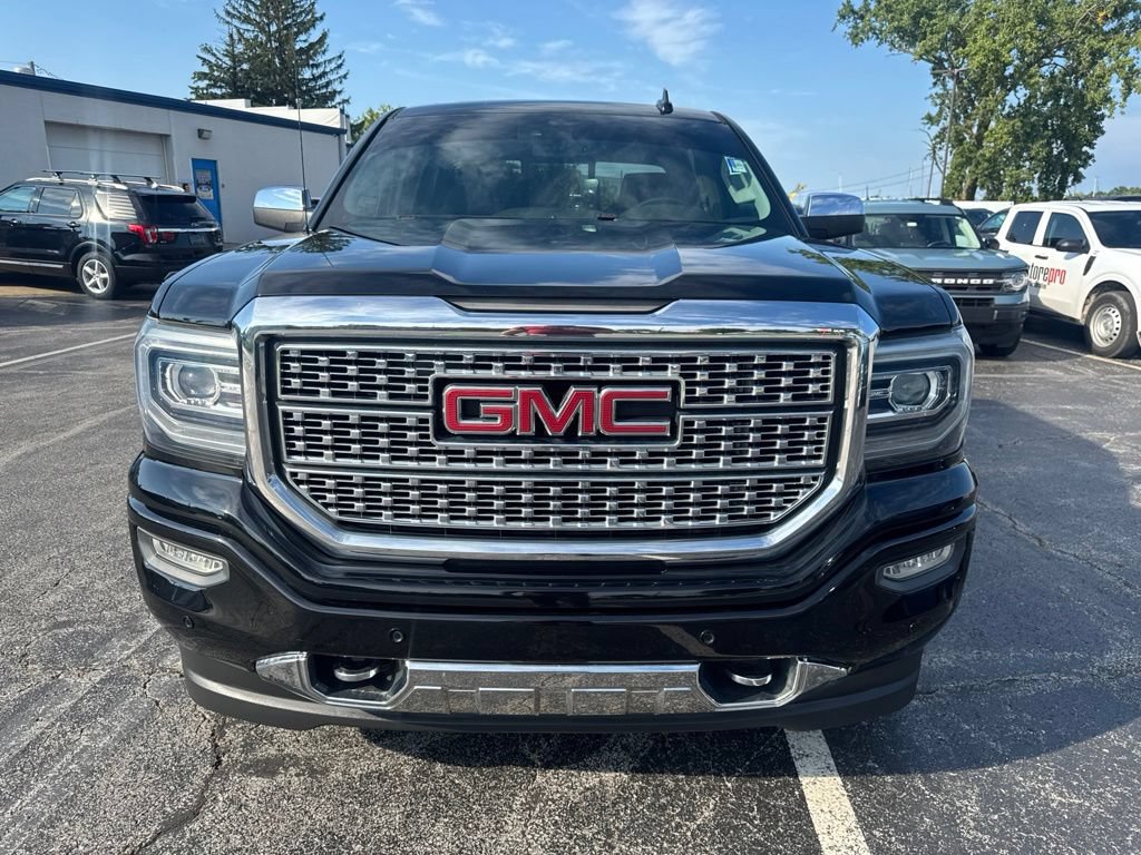 Used 2017 GMC Sierra 1500 Denali w/ Denali Ultimate Package AWD/4WD image 9