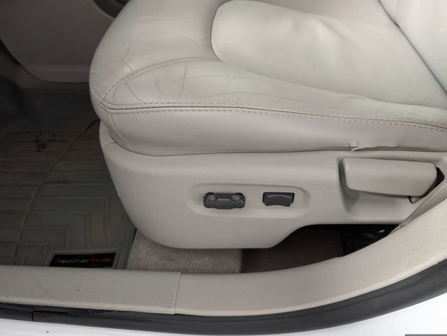 Used 2009 Chevrolet HHR LT w/ LT Preferred Equipment Group image 13