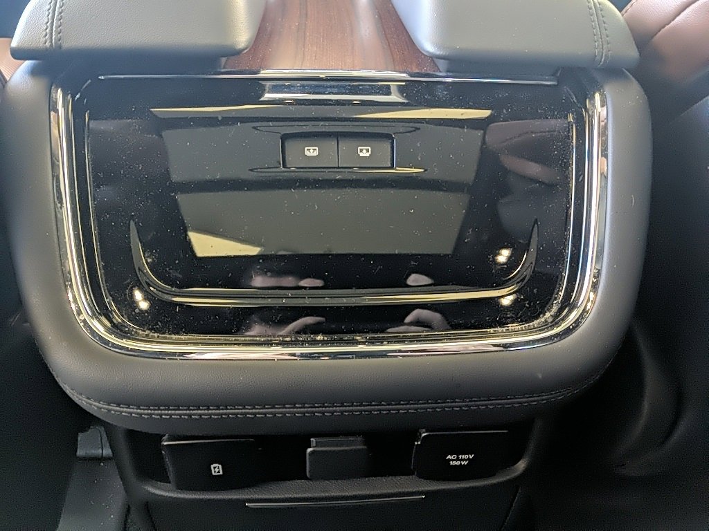 Certified 2023 Lincoln Navigator Reserve image 18