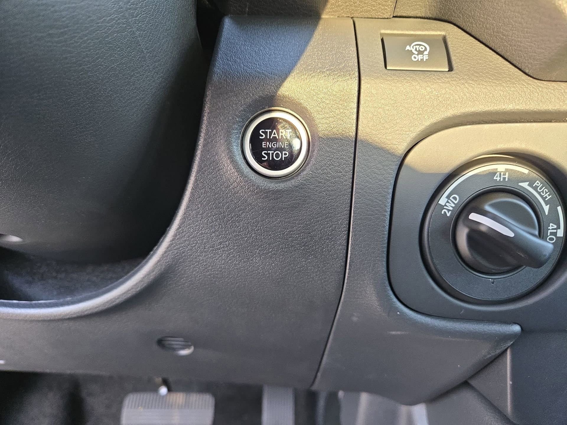 New 2025 Nissan Frontier SV AWD/4WD image 18