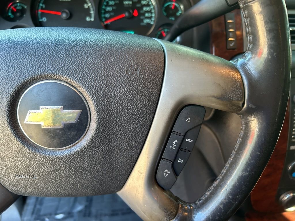 Used 2013 Chevrolet Tahoe LTZ AWD/4WD image 23