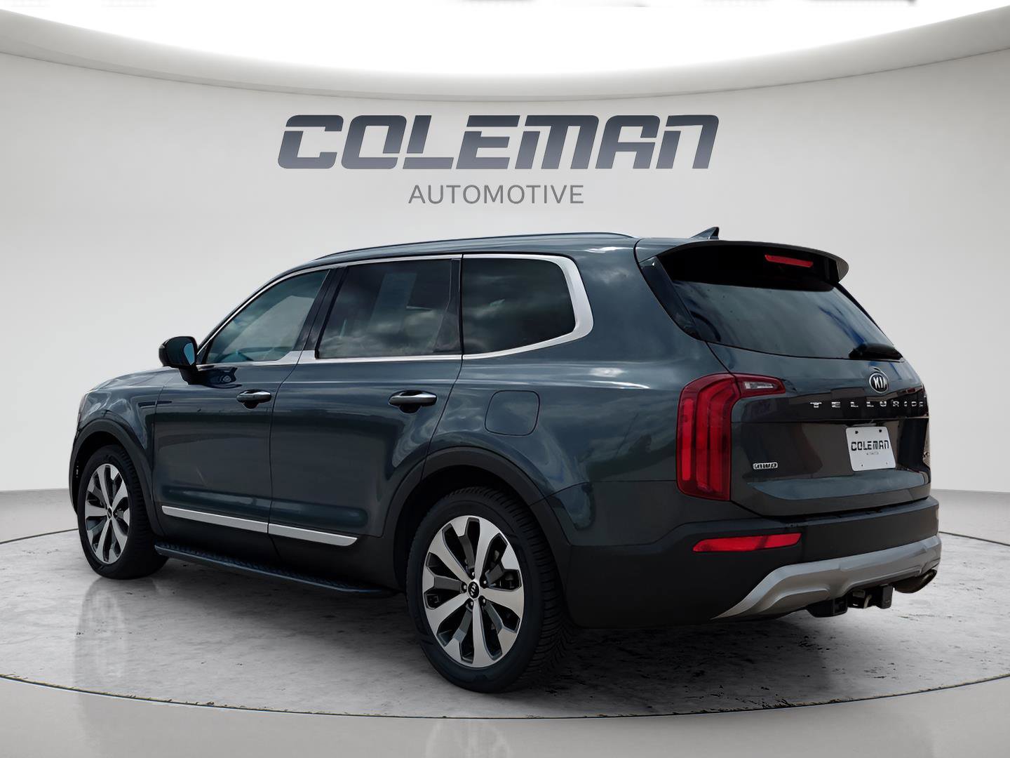 Used 2020 Kia Telluride S AWD/4WD image 3