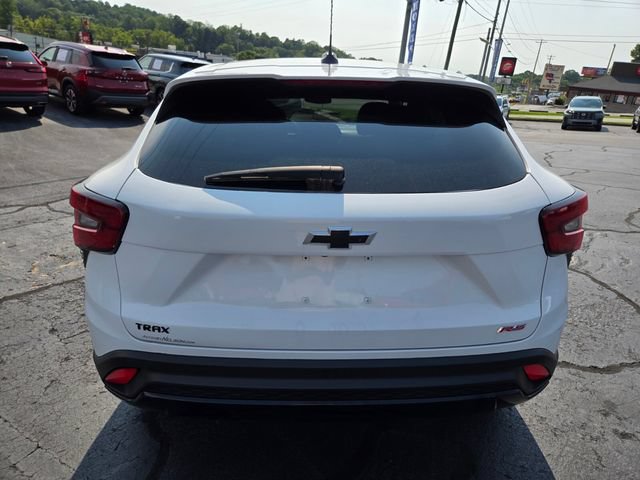 Used 2025 Chevrolet Trax RS w/ Sunroof Package FWD image 7