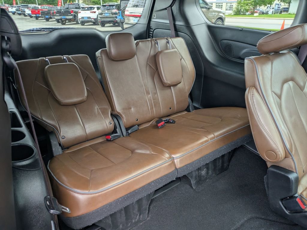 Used 2021 Chrysler Pacifica Limited w/ Premium & Safety Sphere Group AWD/4WD image 29