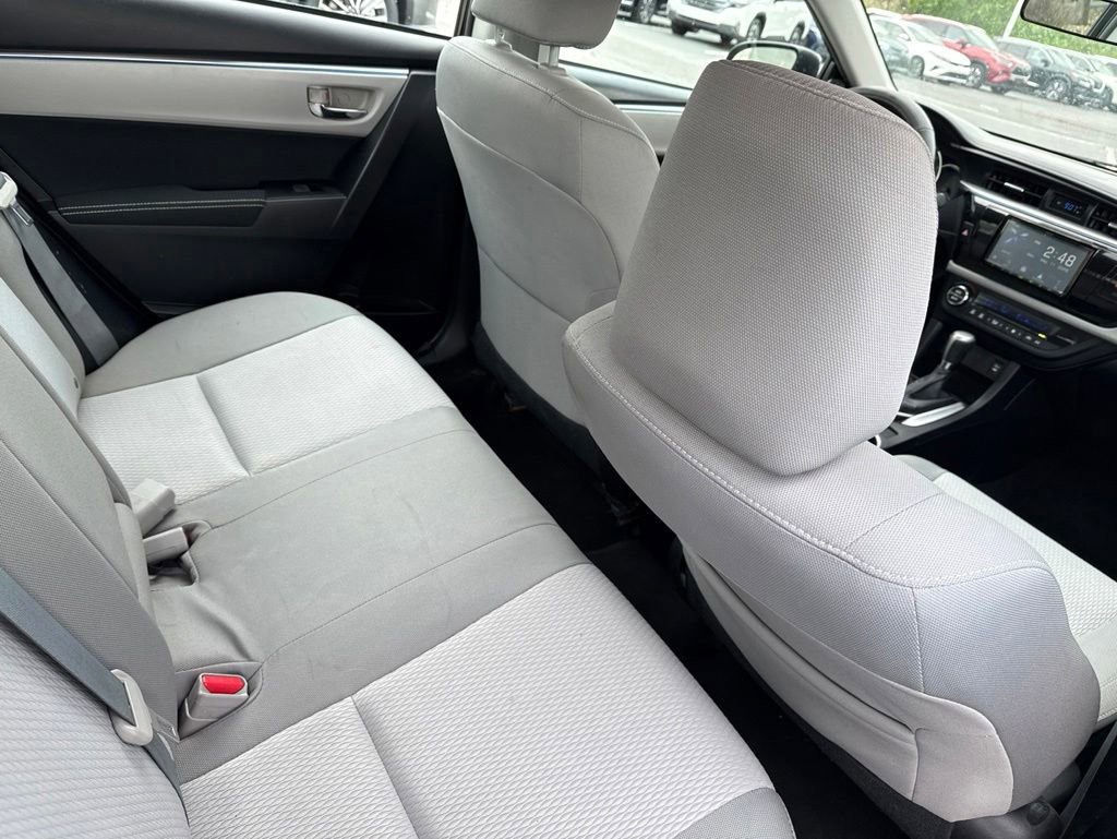 Used 2015 Toyota Corolla LE FWD image 27