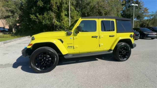 Used 2022 Jeep Wrangler Unlimited Sahara w/ Safety Group image 14