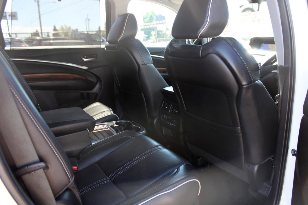 Used 2018 Acura MDX SH-AWD w/ Advance Package image 16