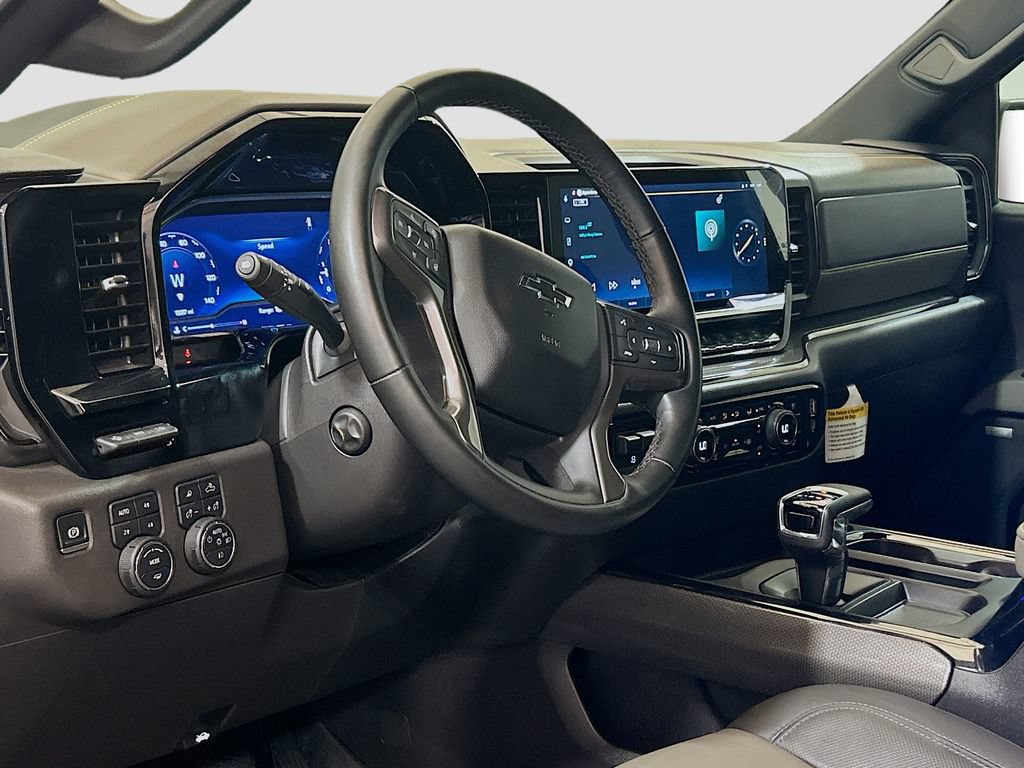 Used 2025 Chevrolet Silverado 1500 ZR2 w/ Technology Package AWD/4WD image 7