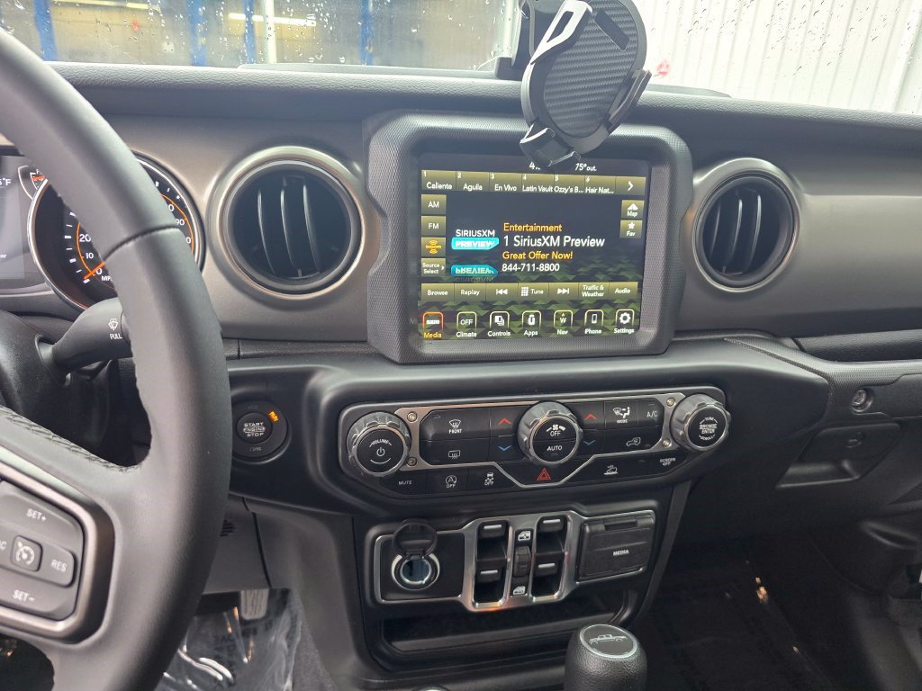 Used 2023 Jeep Gladiator Sport AWD/4WD image 22