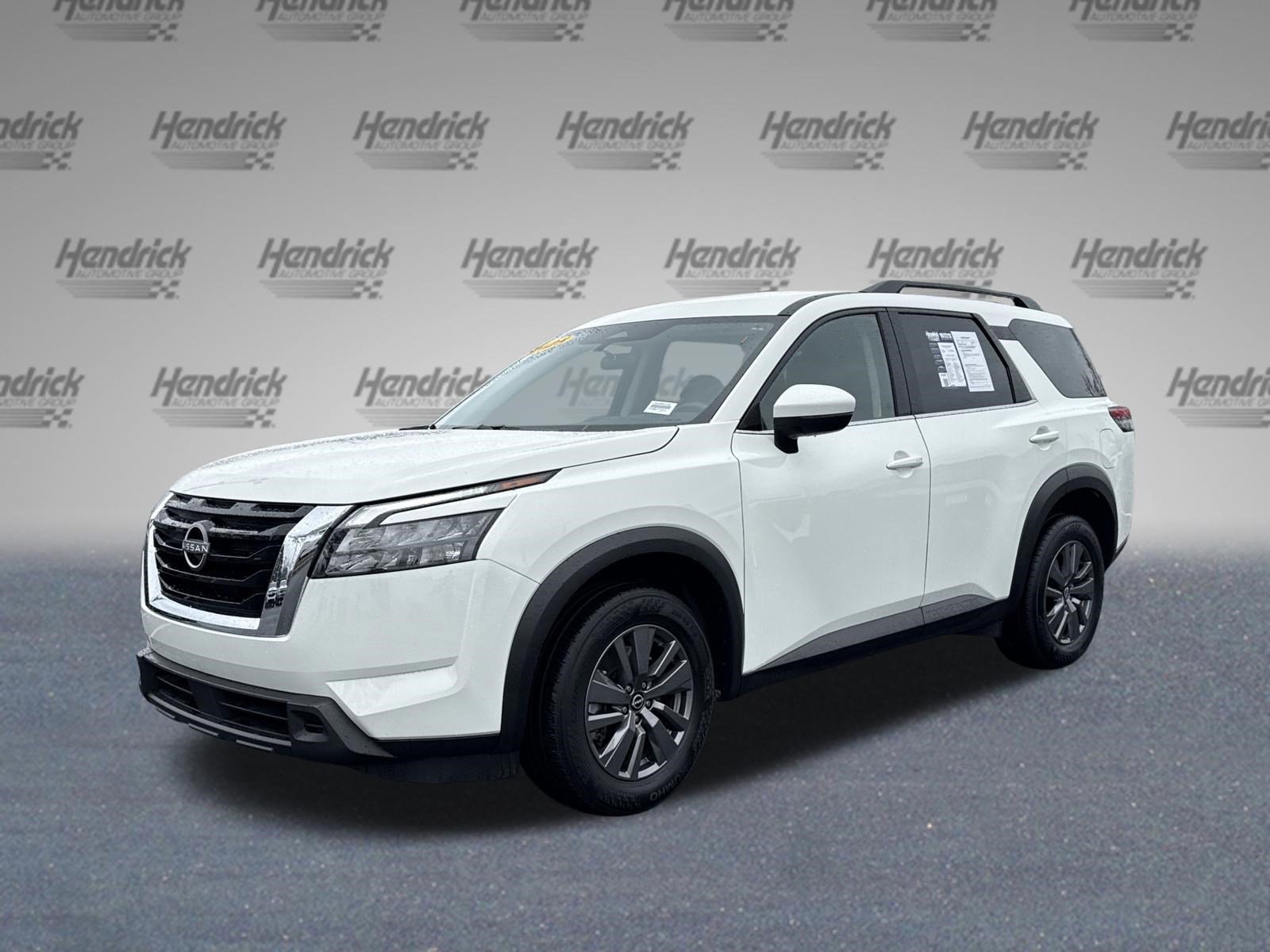 Used 2025 Nissan Pathfinder SV AWD/4WD image 5