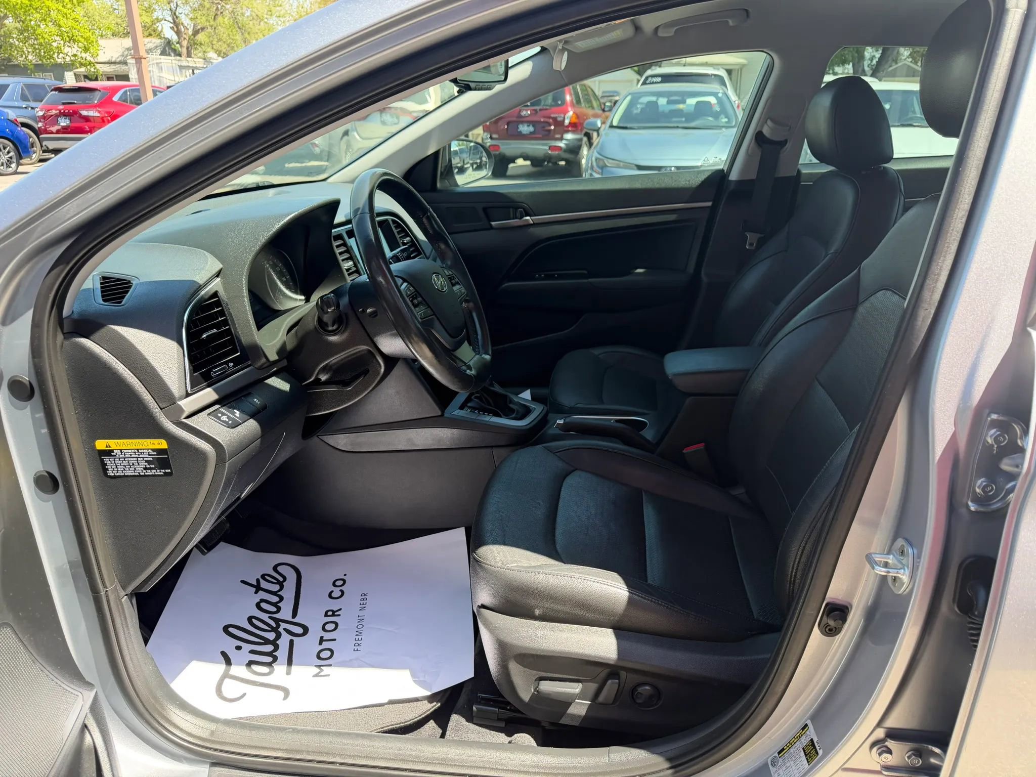 Used 2017 Hyundai Elantra Limited FWD image 10