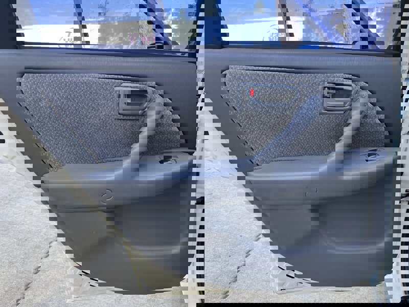 Used 2000 Toyota Camry LE image 28