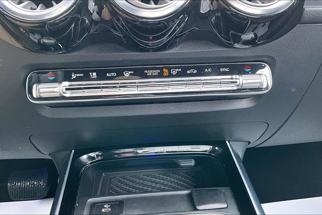 Certified 2025 Mercedes-Benz GLB 250 4MATIC image 18