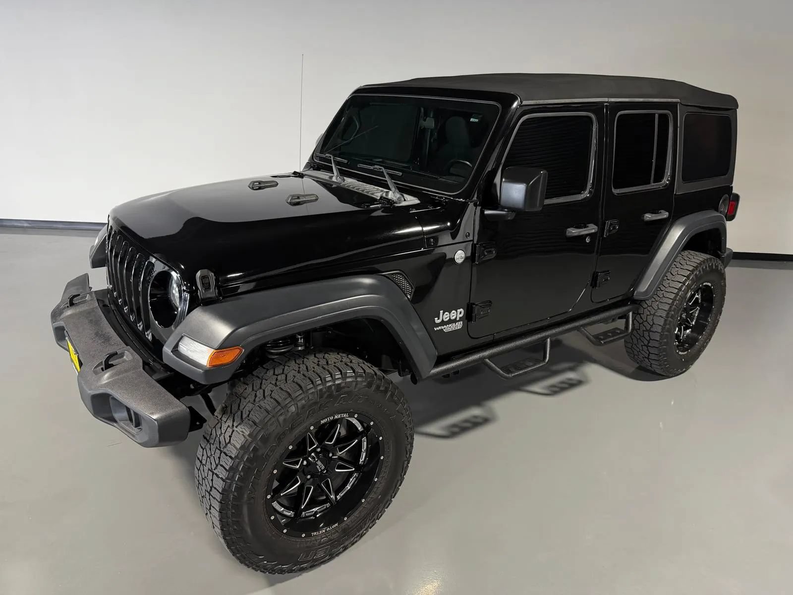Used 2018 Jeep Wrangler Unlimited Sport S AWD/4WD image 39