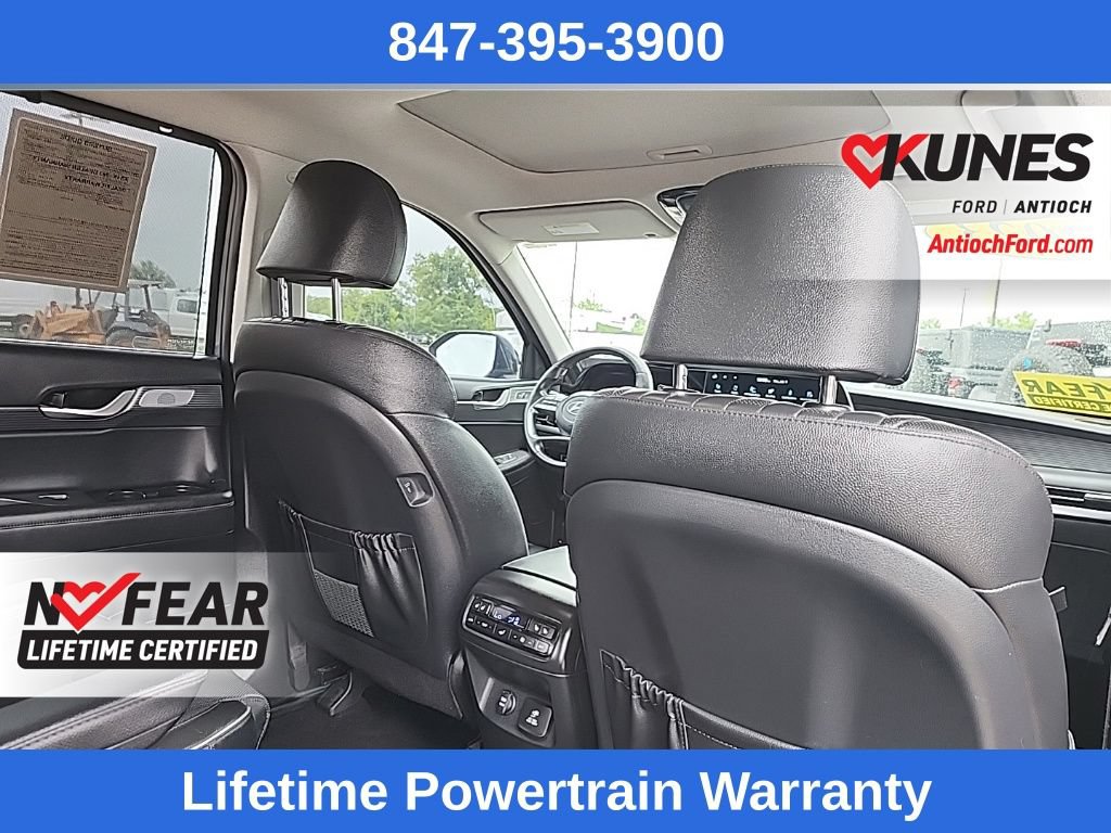Used 2023 Hyundai Palisade Limited AWD/4WD image 46