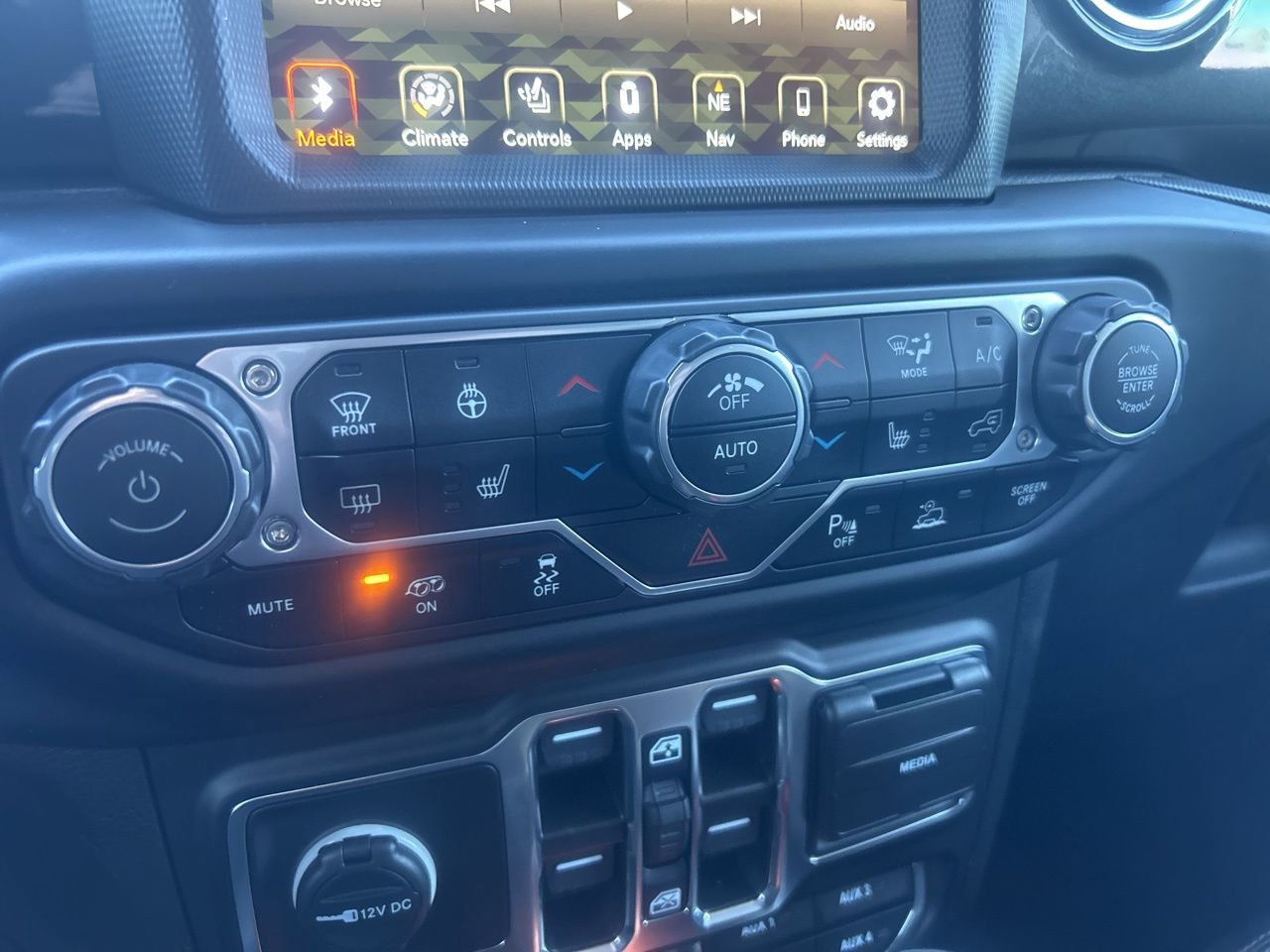 Used 2023 Jeep Wrangler Unlimited Rubicon 392 w/ Xtreme Recon 35" Tire Package image 21