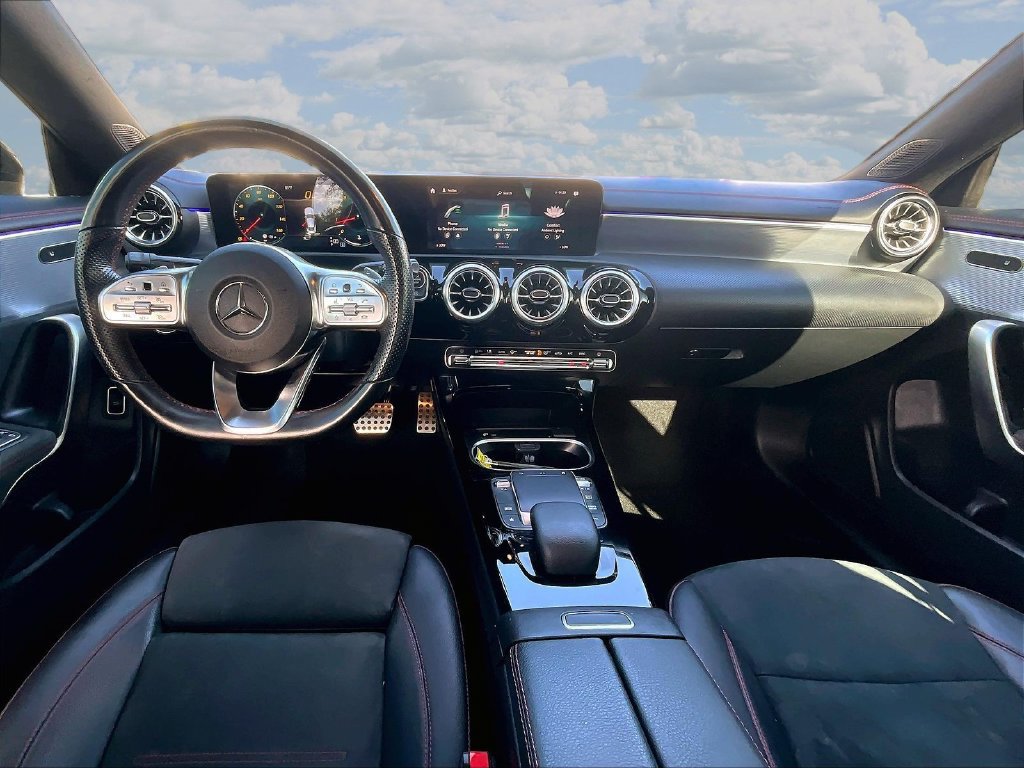 Used 2022 Mercedes-Benz CLA 250 image 7