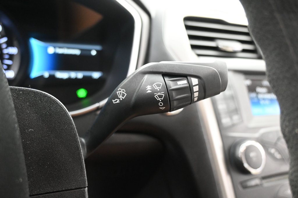 Used 2018 Ford Fusion S FWD image 12