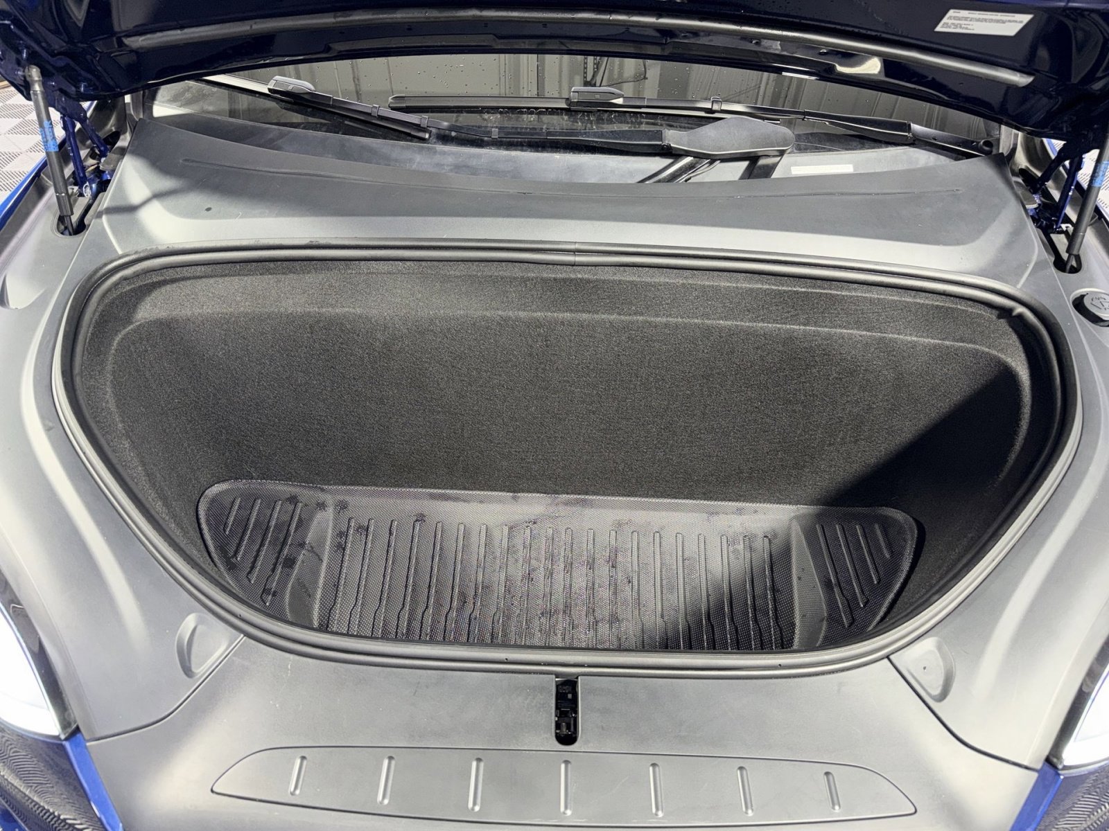 Used 2023 Tesla Model X image 33