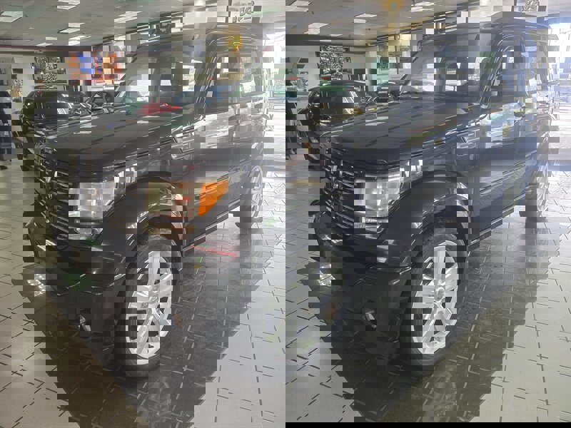 Used 2011 Dodge Nitro Heat image 1