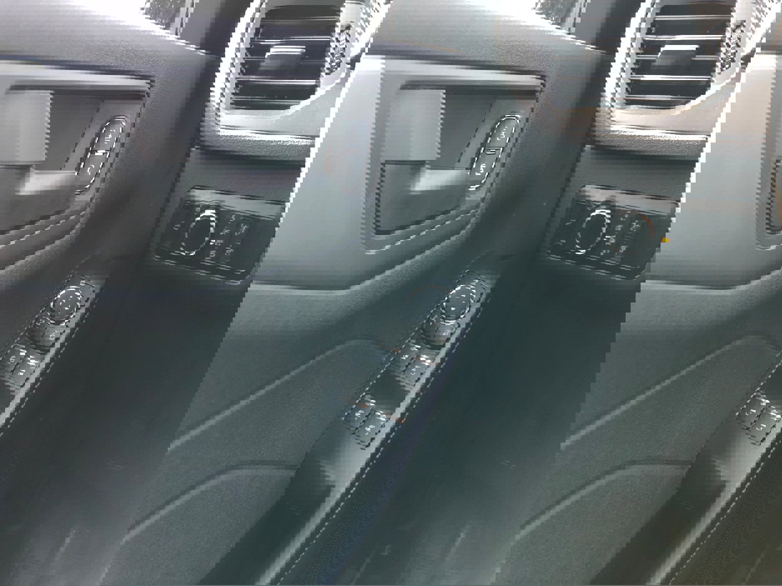 New 2026 Ford Escape Active w/ Cold Weather Package image 18