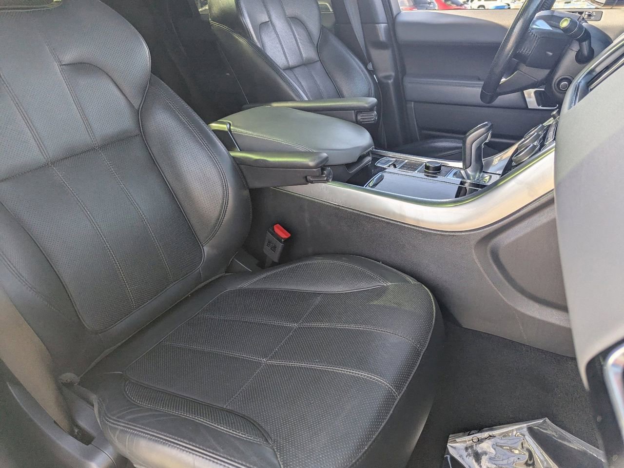 Used 2015 Land Rover Range Rover Sport HSE image 8