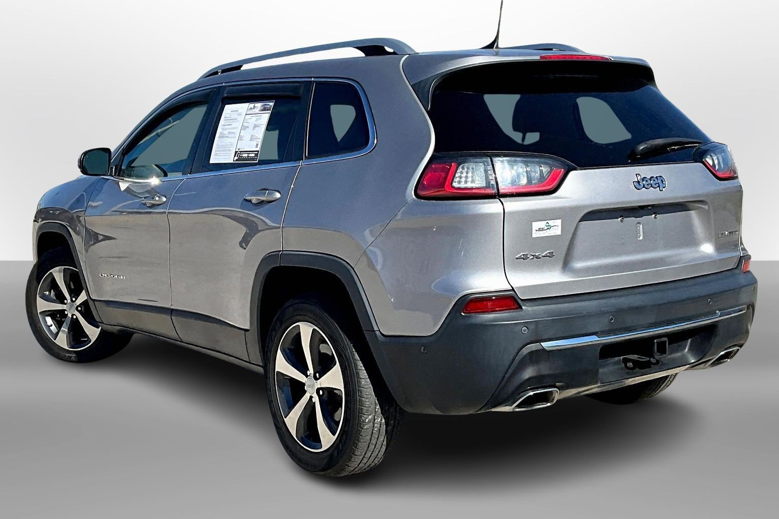Used 2019 Jeep Cherokee Limited w/ Luxury Group AWD/4WD image 10