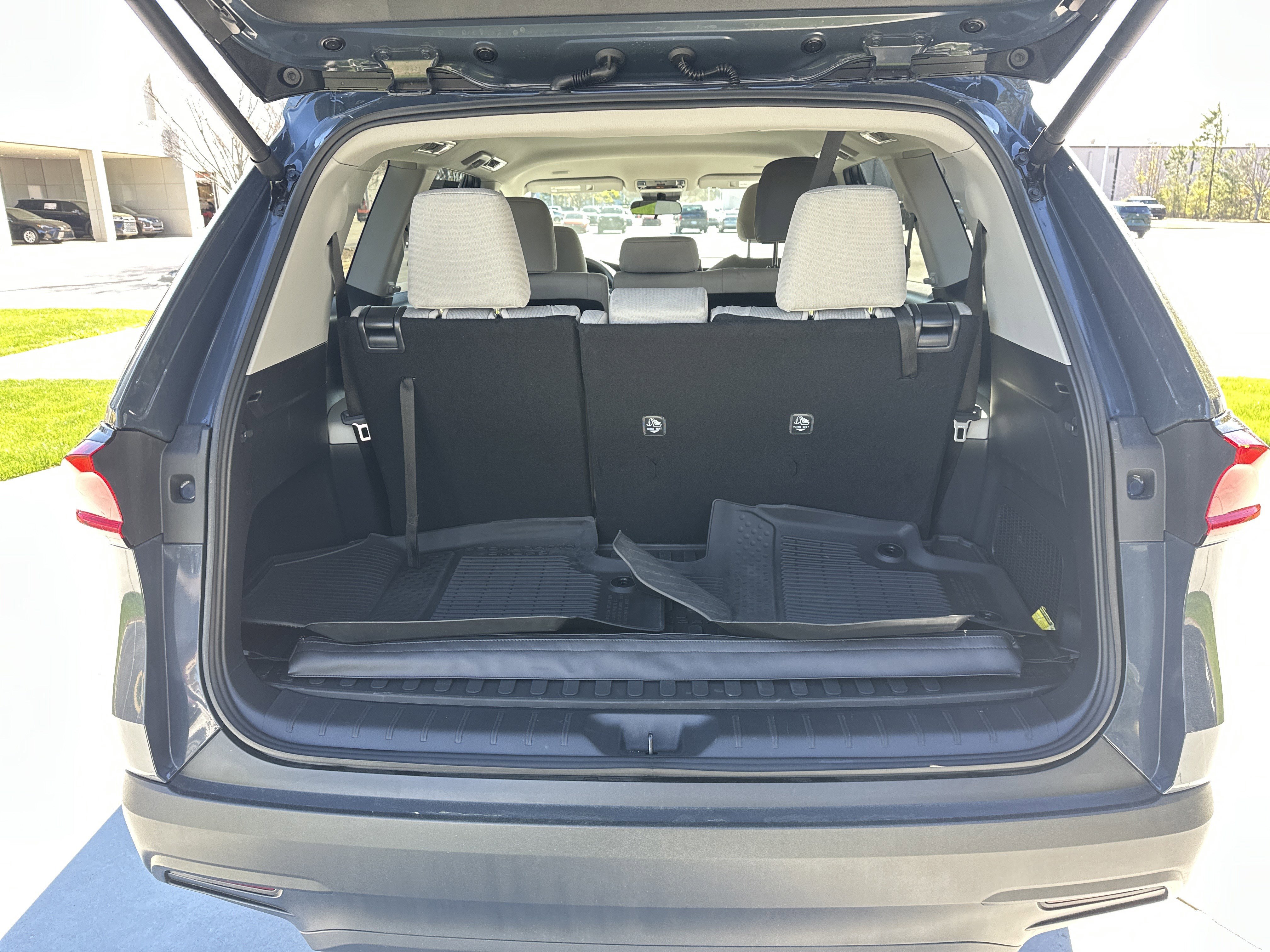 Certified 2025 Toyota Grand Highlander FWD image 31