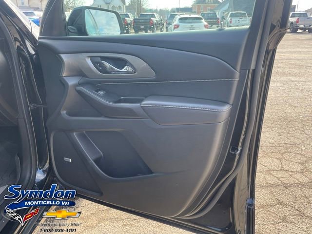 Used 2023 Chevrolet Traverse Premier w/ Redline Edition image 23