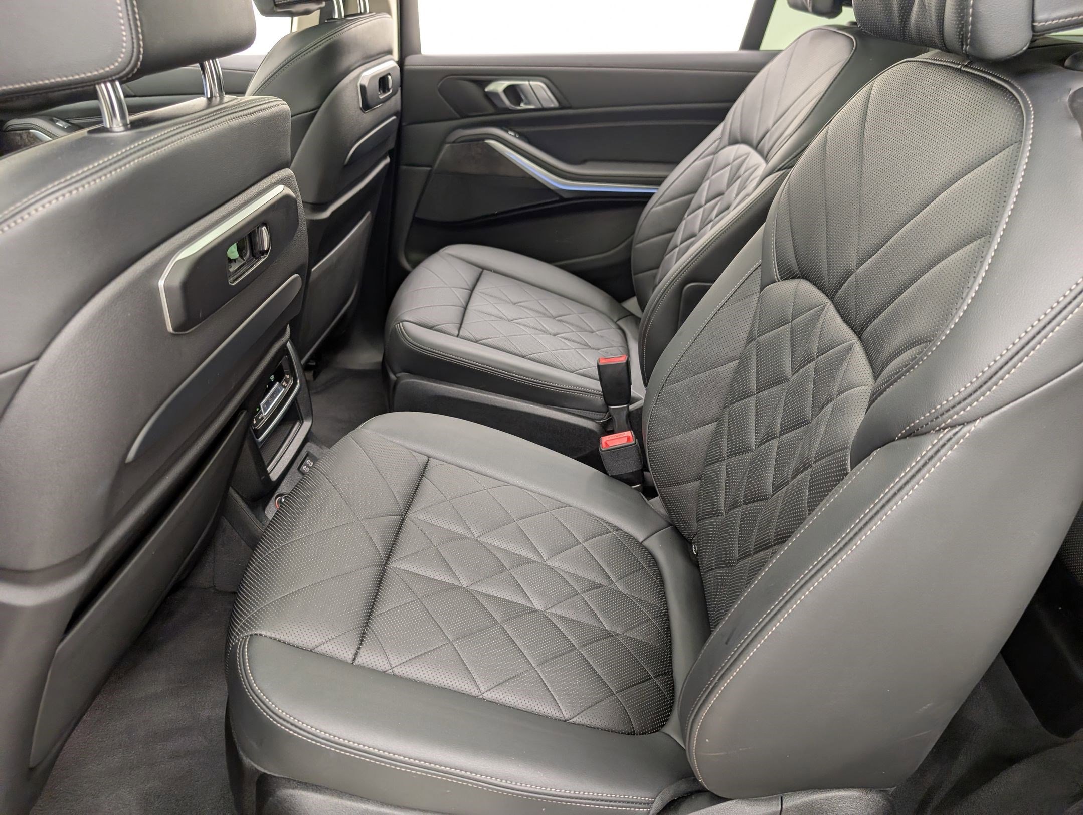 Certified 2023 BMW X7 xDrive40i image 15