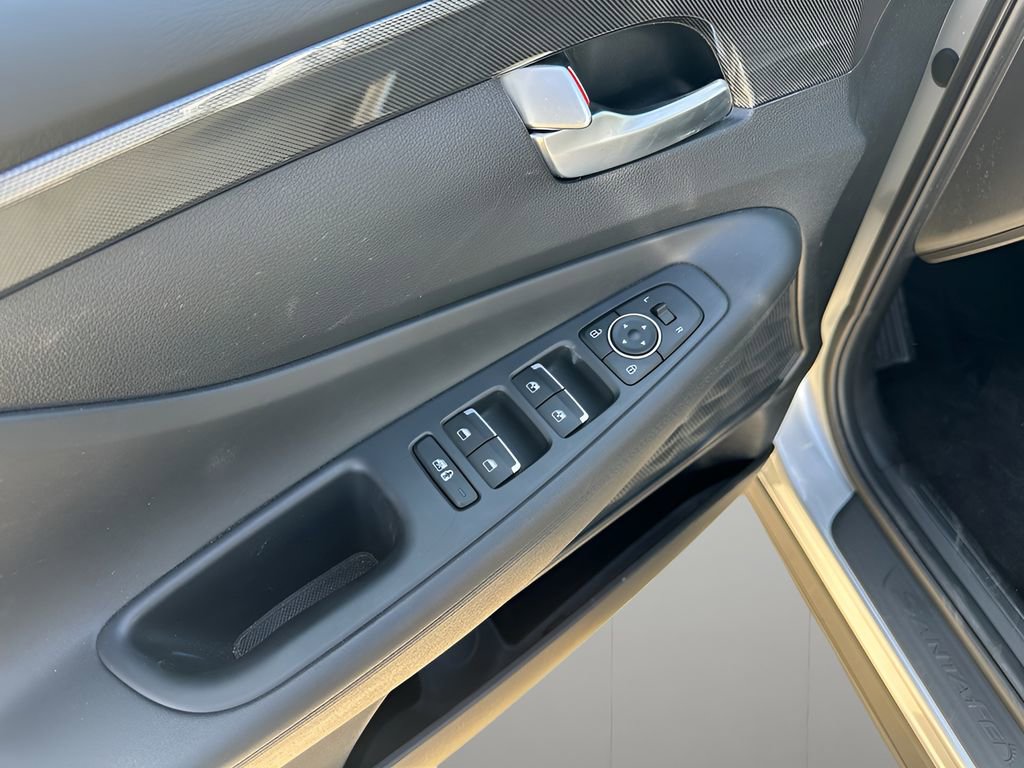 Used 2023 Hyundai Santa Fe SEL image 10