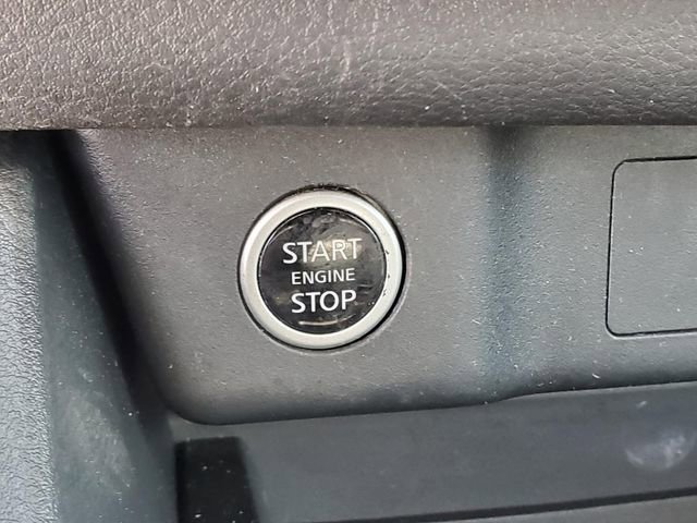 Certified 2023 Nissan Rogue SV FWD image 23