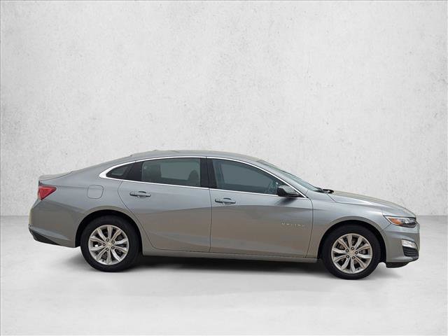 Used 2025 Chevrolet Malibu LT image 4