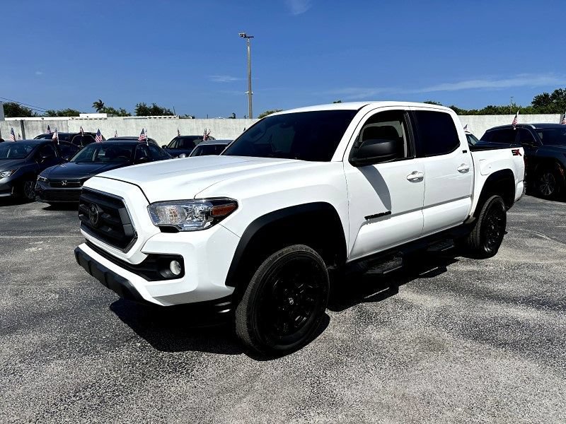 Used 2023 Toyota Tacoma SR5 RWD image 9