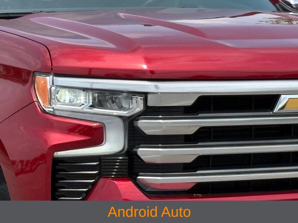 Used 2025 Chevrolet Silverado 1500 High Country w/ Z71 Off-Road Package AWD/4WD image 4