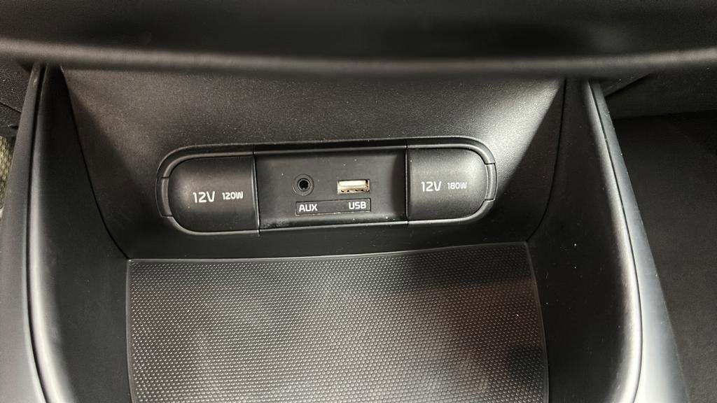 Used 2018 Kia Soul + FWD image 21