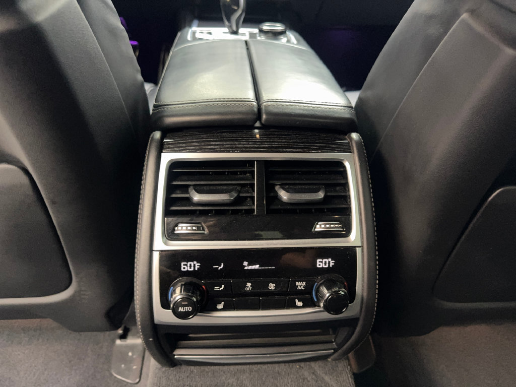Used 2022 BMW 750i xDrive w/ Executive Package AWD/4WD image 74