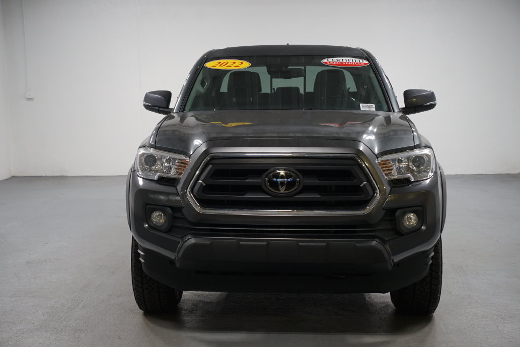 Certified 2022 Toyota Tacoma SR5 w/ Technology Package RWD image 2