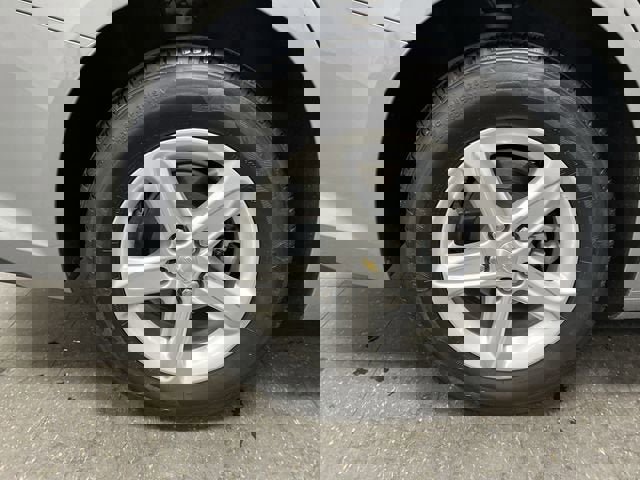 Used 2024 Chevrolet Malibu LT image 32