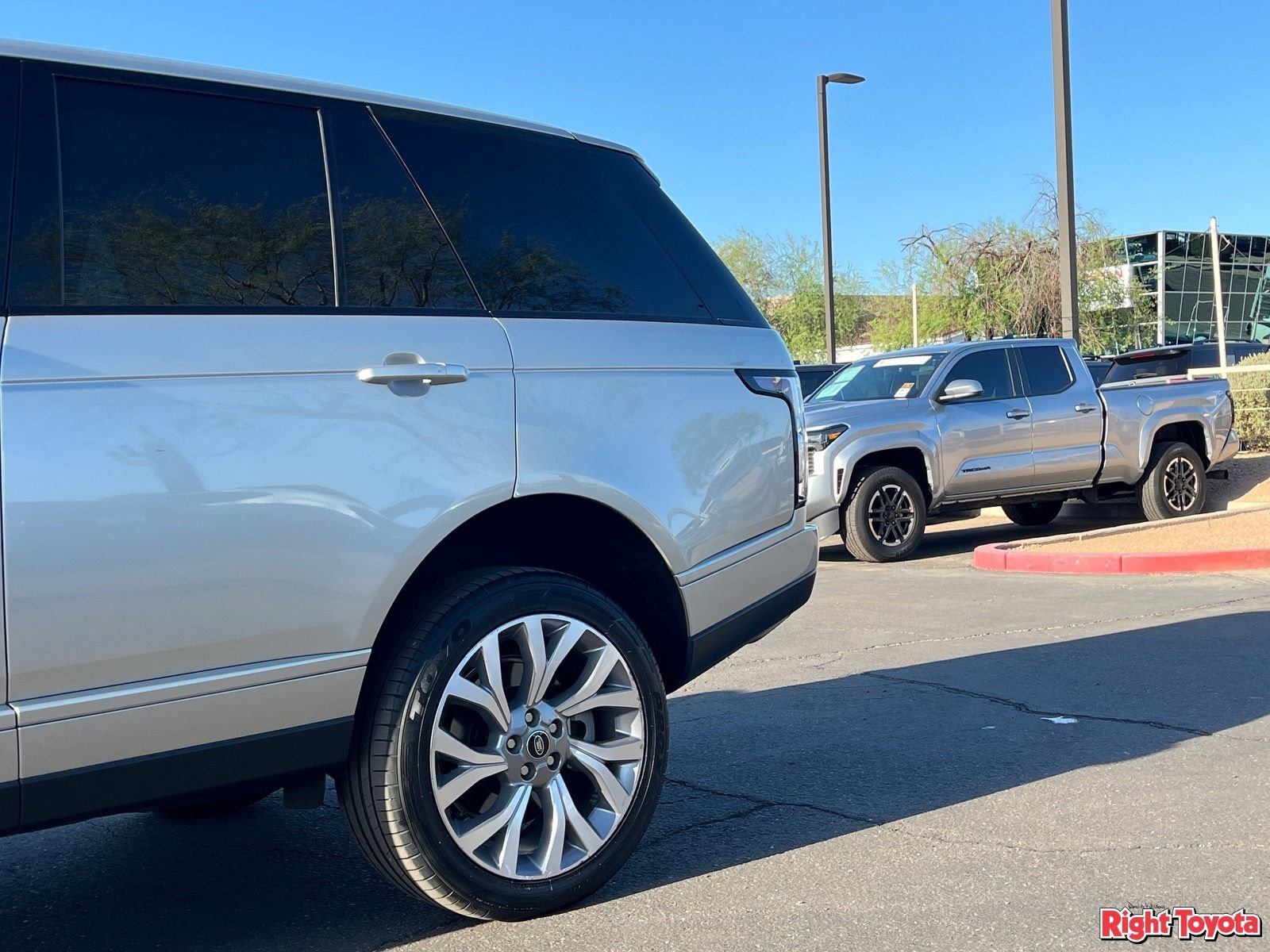 Used 2021 Land Rover Range Rover AWD/4WD image 10
