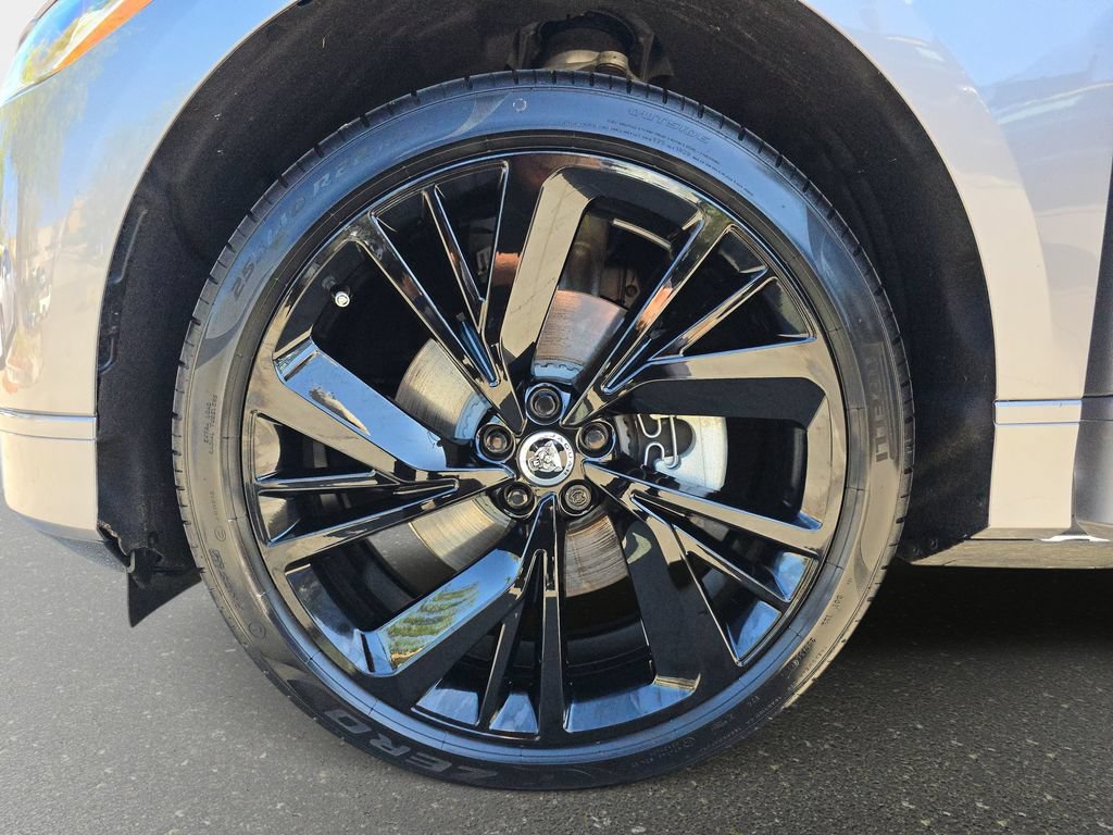 Used 2024 Jaguar I-PACE R-Dynamic HSE AWD/4WD image 36