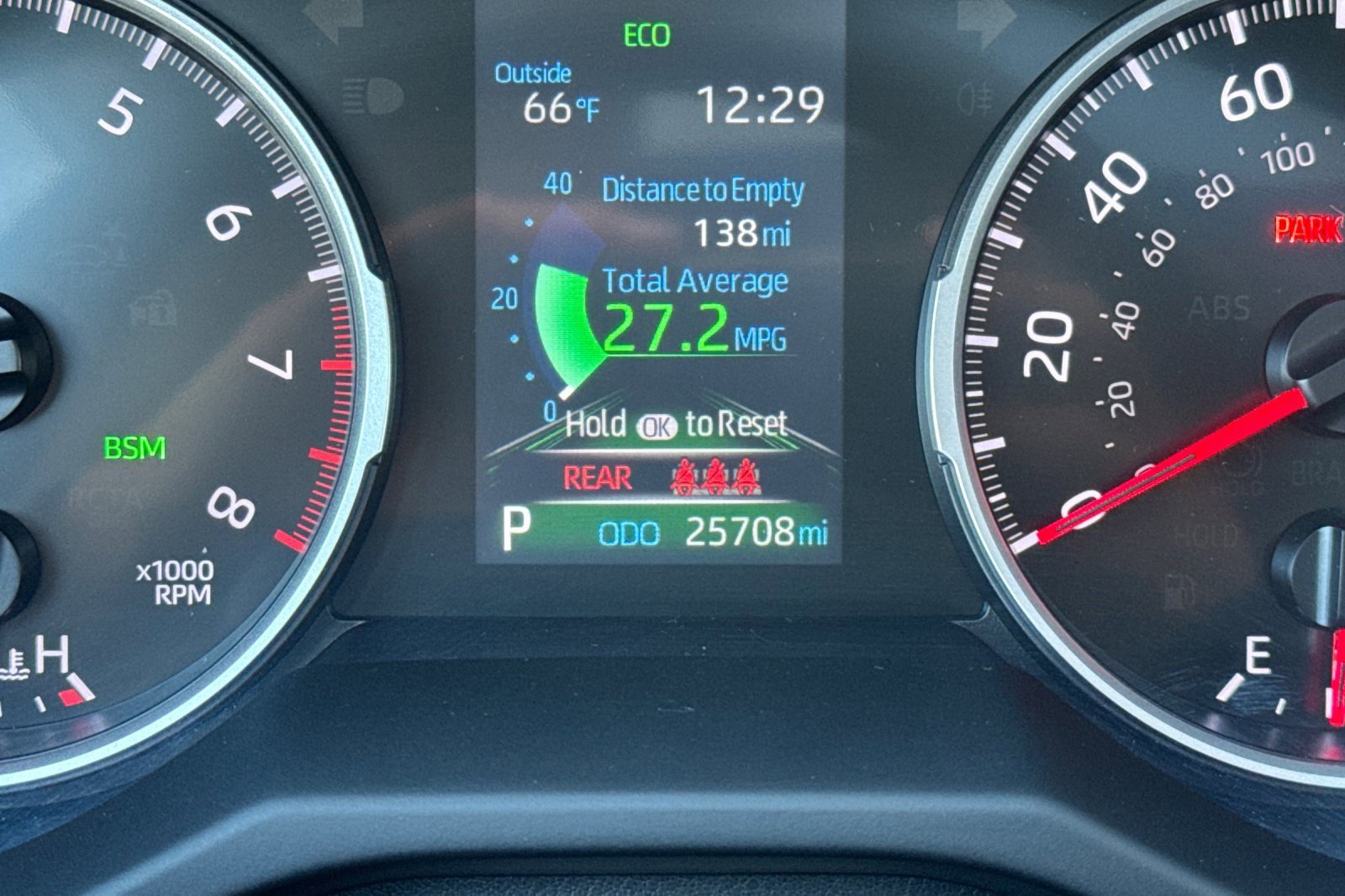 Used 2022 Toyota RAV4 XLE w/ Convenience Package image 18