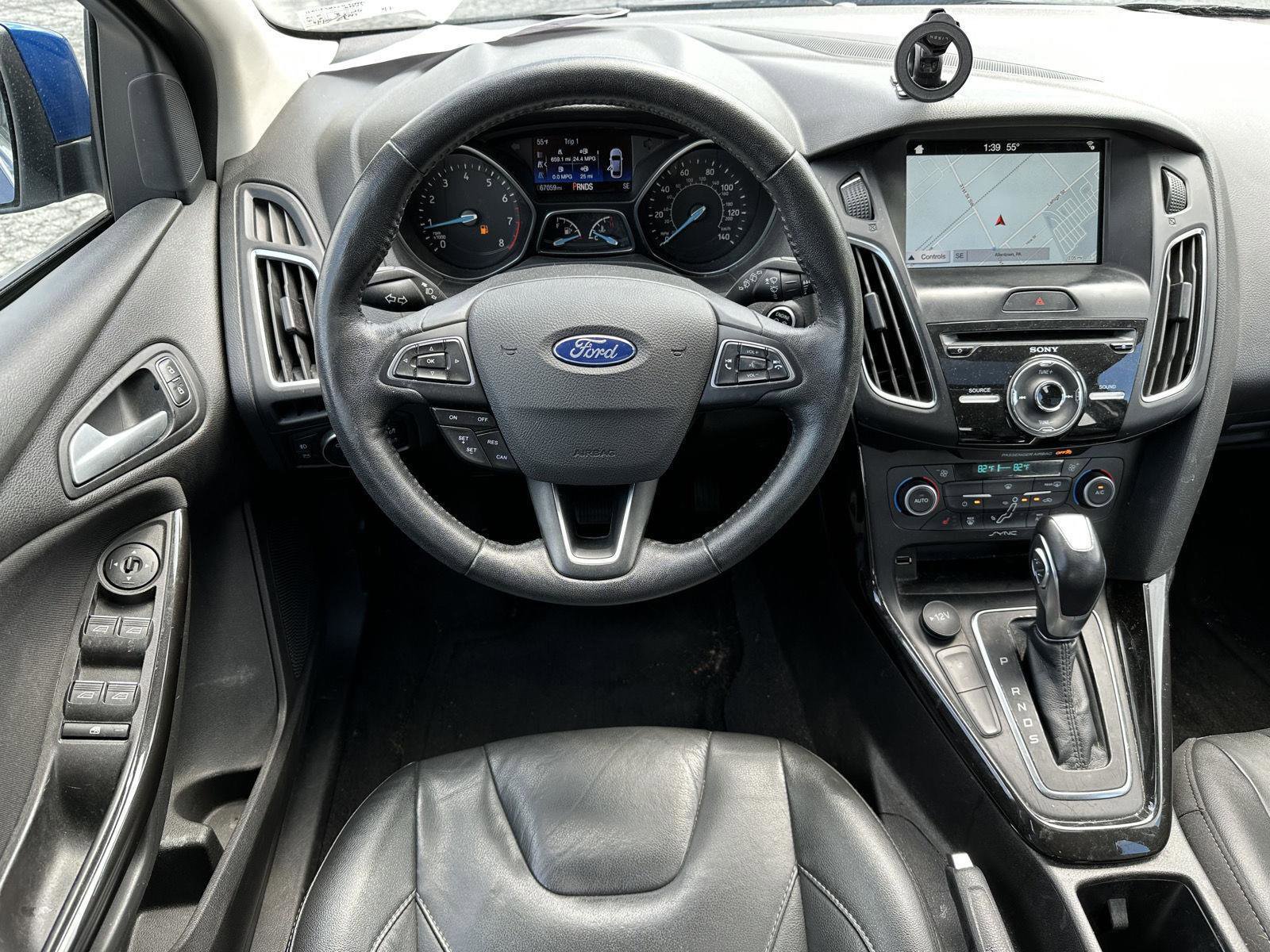 Used 2018 Ford Focus Titanium FWD image 12