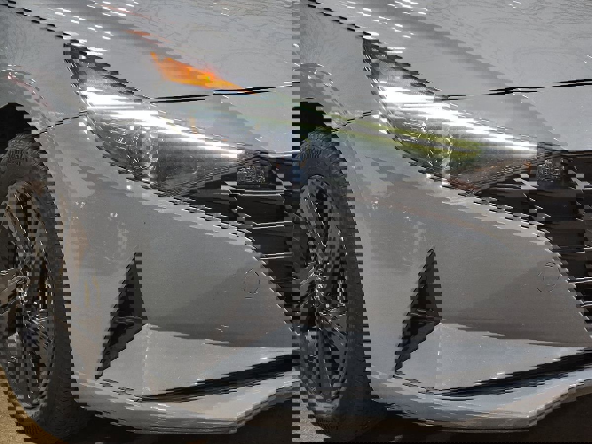 Used 2022 Hyundai Elantra SEL w/ Convenience Package FWD image 13