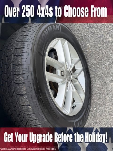 Used 2018 Jeep Grand Cherokee Laredo AWD/4WD image 12