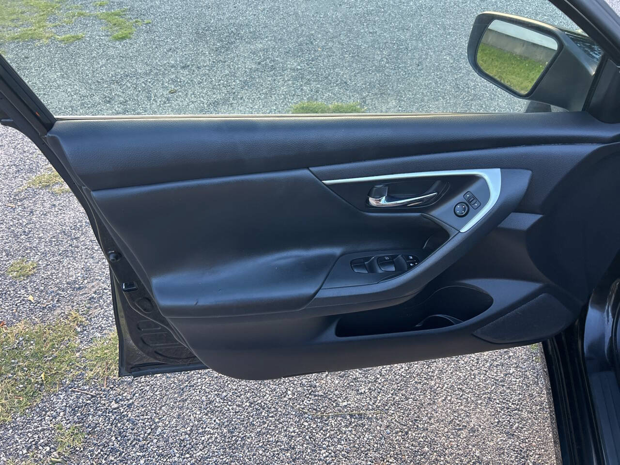 Used 2018 Nissan Altima 2.5 S FWD image 12