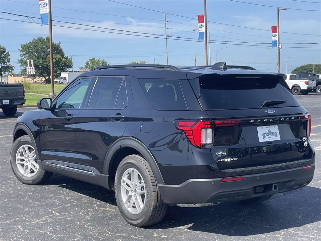 New 2025 Ford Explorer Active image 5