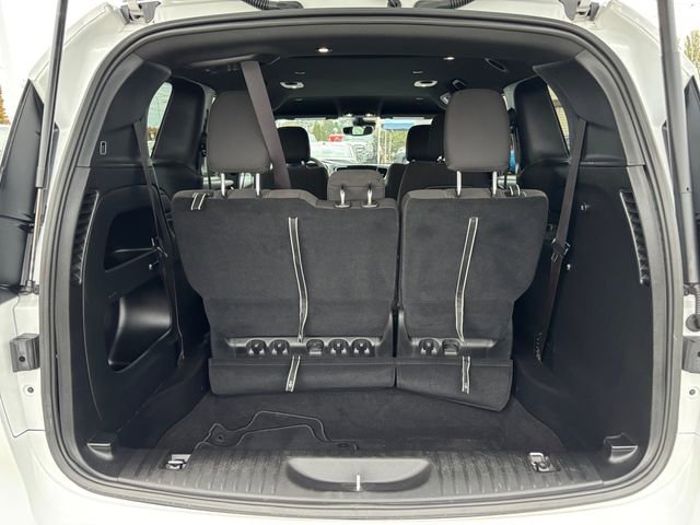 Used 2024 Chrysler Pacifica Touring image 28