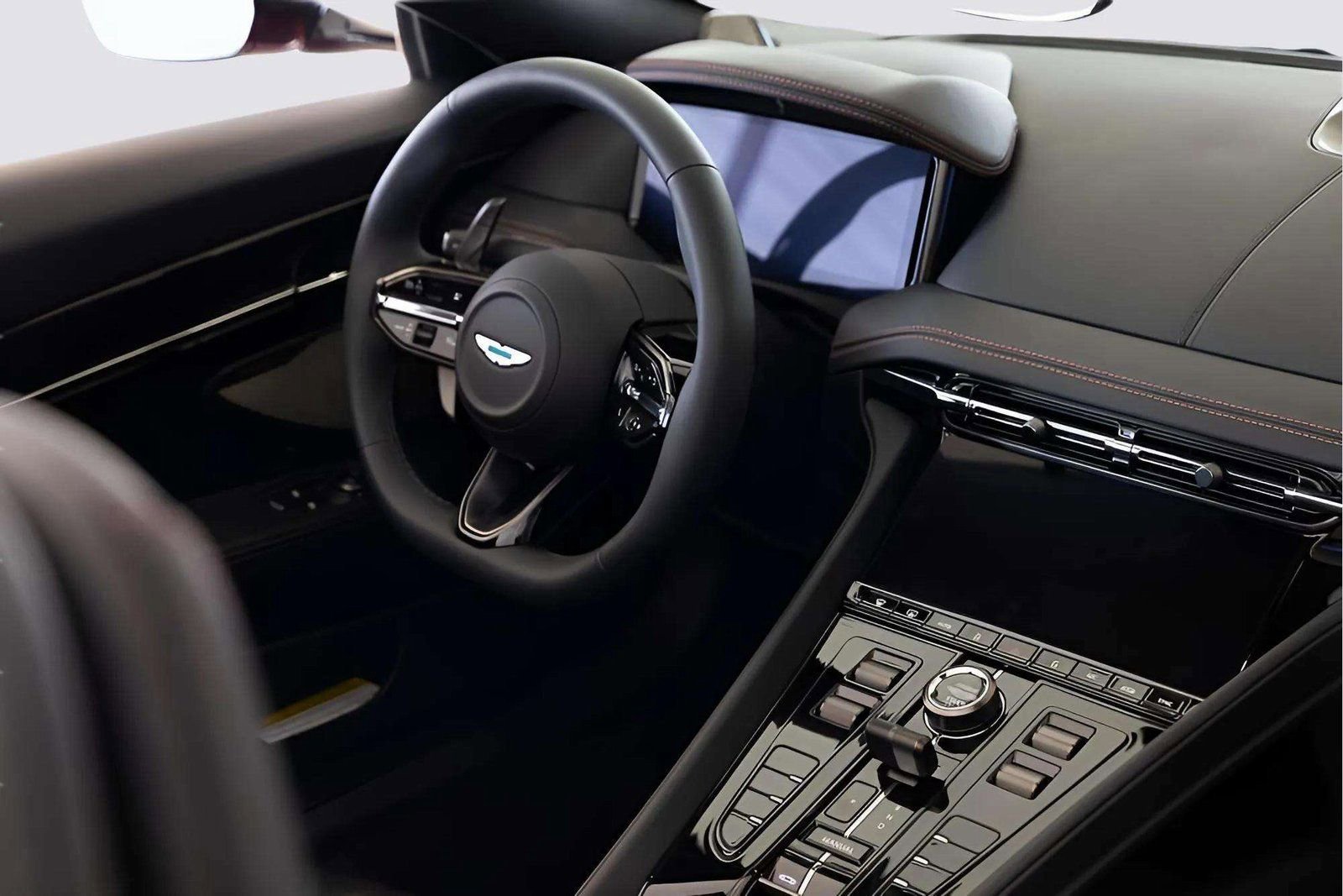 Used 2025 Aston Martin DB12 Convertible RWD image 23