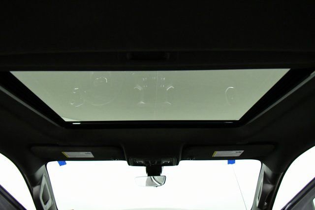 Used 2022 GMC Sierra 1500 Denali w/ Technology Package AWD/4WD image 25